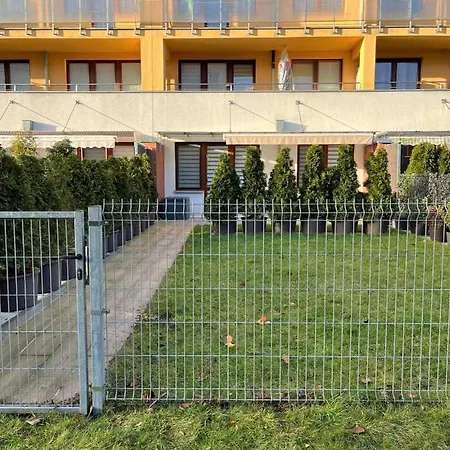 Al-Dom Apartamenty Wisniowy Ogrod Z Garazem Kolobrzeg Exterior photo