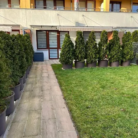 Al-Dom Apartamenty Wisniowy Ogrod Z Garazem Kolobrzeg Exterior photo