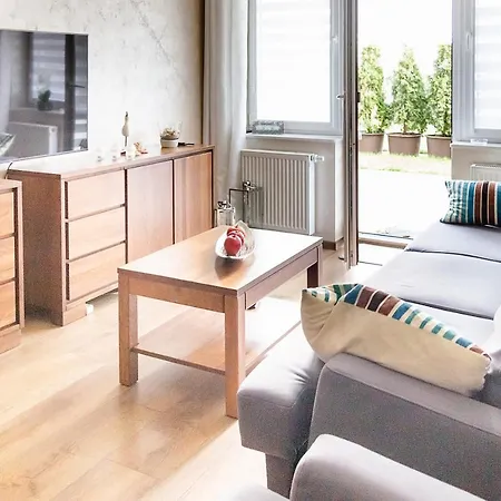Al-Dom Apartamenty Wisniowy Ogrod Z Garazem Kolobrzeg Exterior photo