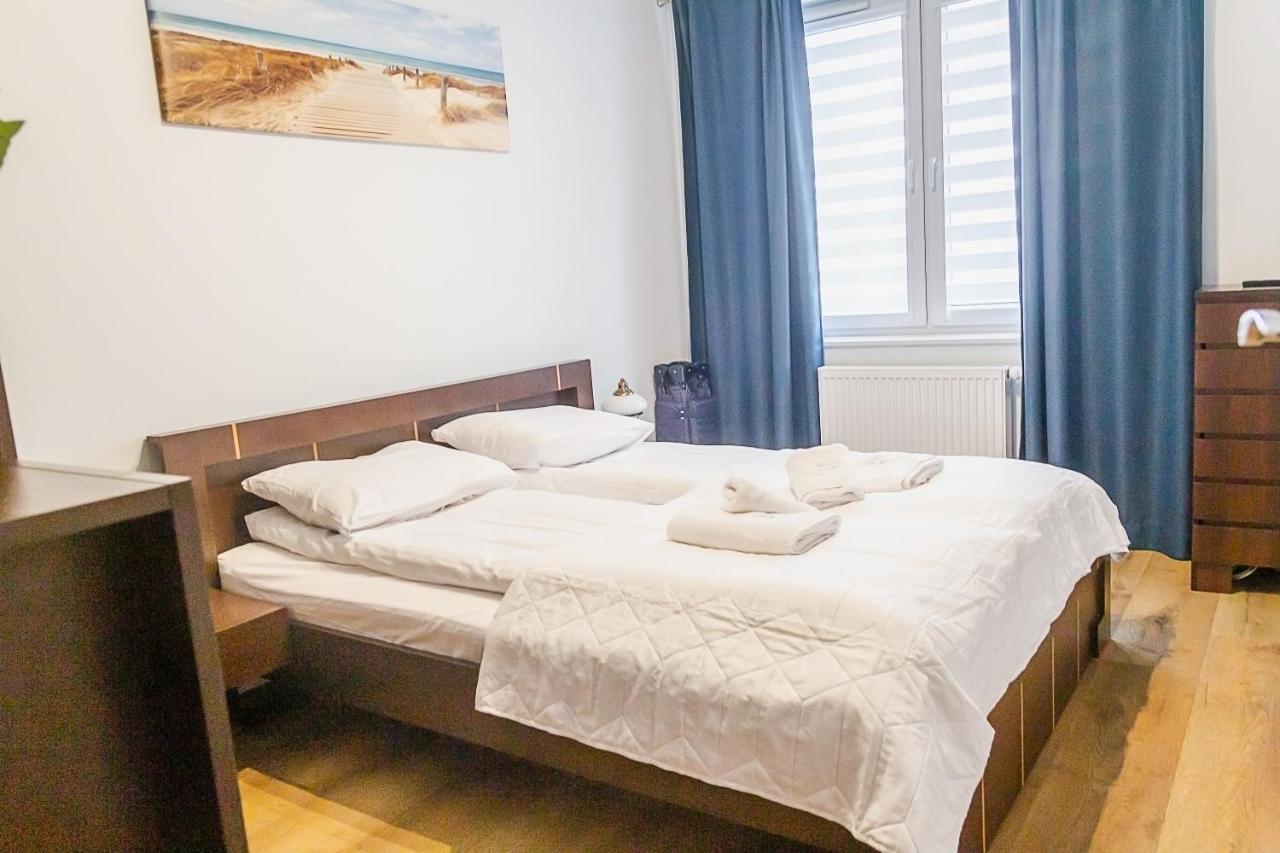 Apartment Al-dom Wisniowy Ogrod Z Garazem